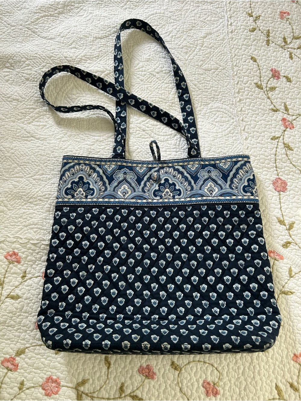 Vera Bradley tote bag